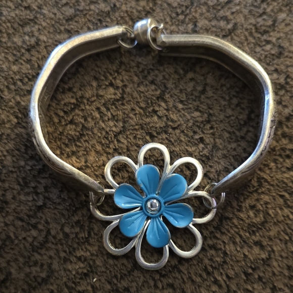 Handmade Jewelry - Vintage Silverware Bracelet With Flower Charm